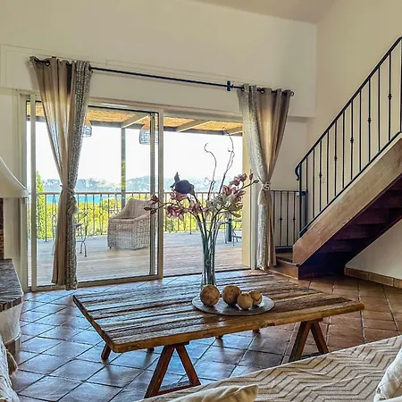 Вілла Casteddu Di Porto-vecchio Порто-Веккіо